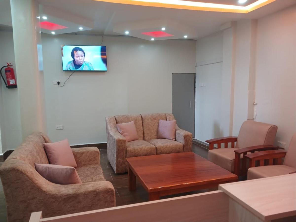 Royal Prince Hotel, Meru Exteriér fotografie